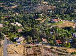 1274 Riverview Dr, Fallbrook, CA 92028