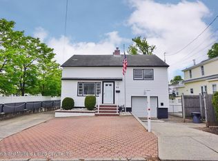 40 McKee Ave, Staten Island, NY 10308