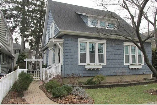 262 Crocus Ave #2 Photo 1