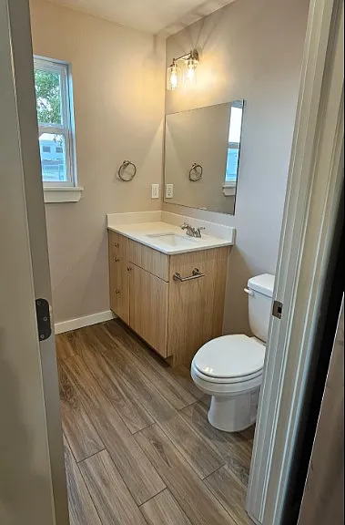 2341 N Thompkins Ave #301 — Photo 7