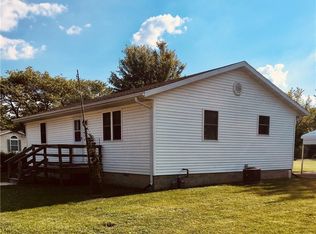 645 N Main St, Mason, IL 62443