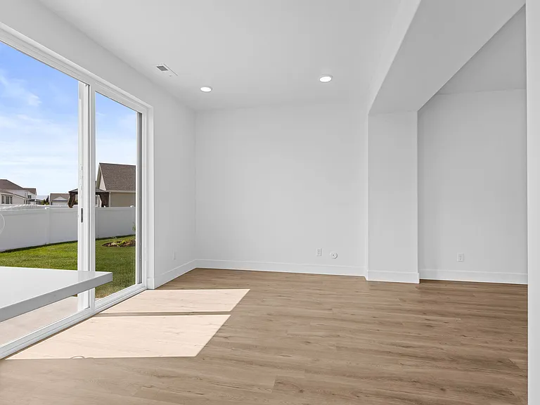 2986 Sydney Dr — Photo 6