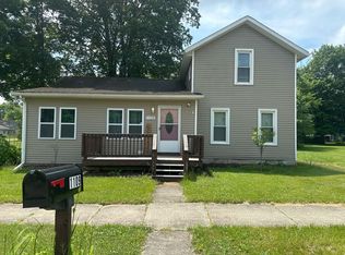 1109 Canal St, Three Rivers, MI 49093