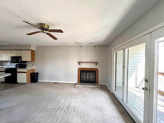 5th image of 9419 S Pointe Retreat Dr #77