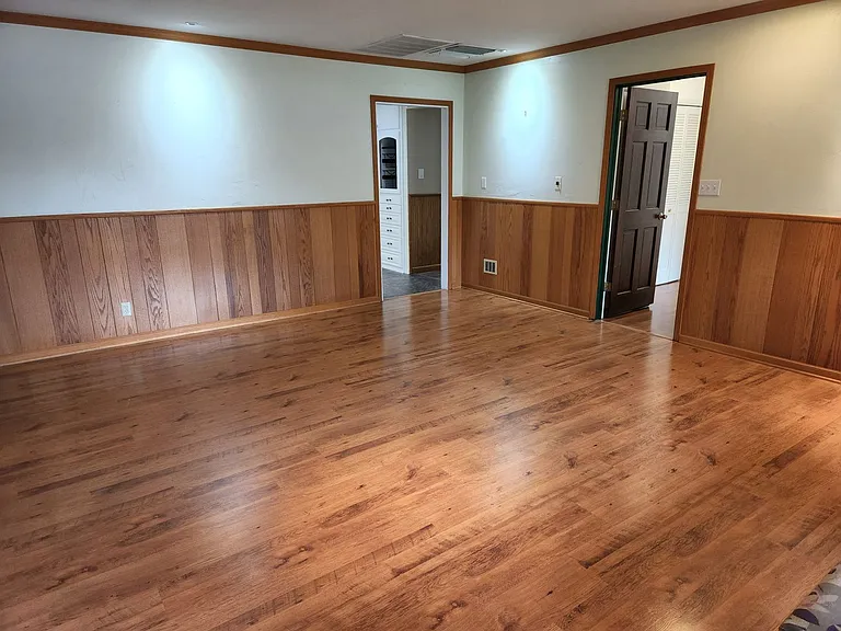 2977 Indian Creek Dr — Photo 3
