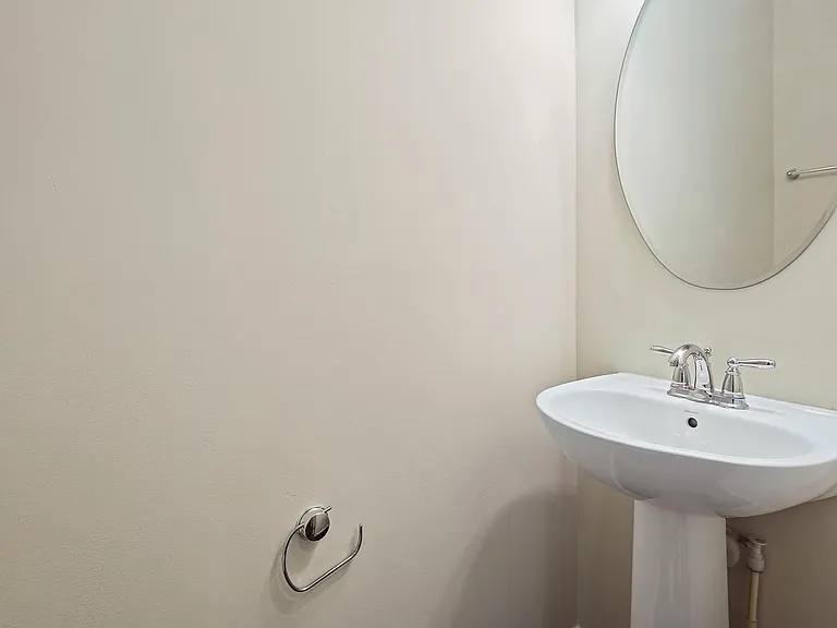 11675 Emerald Green Dr — Photo 14