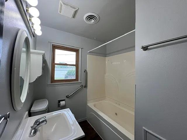 2125 Stirling St — Photo 21