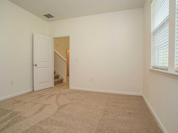 3rd image of 3321 Hidden Meadows Ct