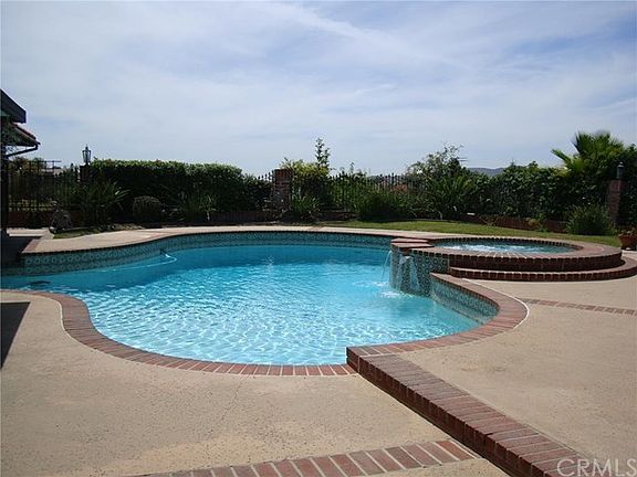 4th image of 16353 Elza Dr