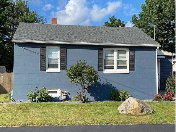 83 Lucille St, Manchester, NH 03103