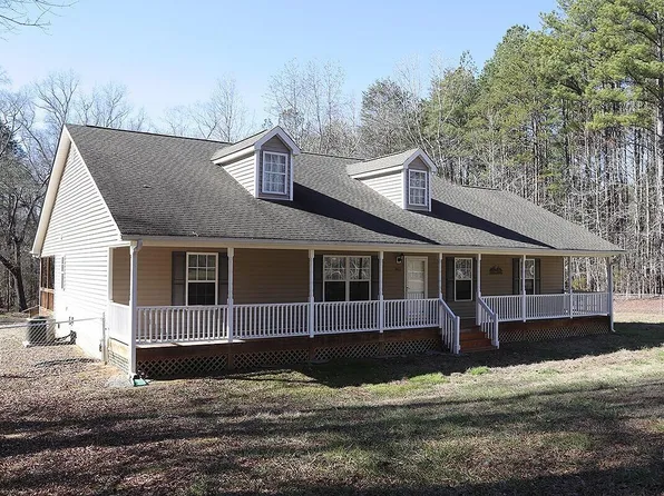 3611 Thomas Rd, Henderson, NC 27537