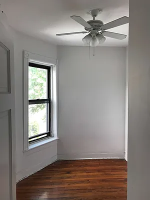 Rented by Flatiron Real Estate Advisors LLC | media 28