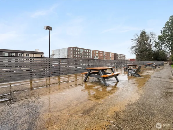 901 N Forest Street #123, Bellingham, WA 98225