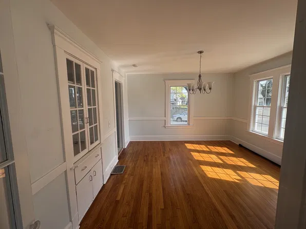 139 Townsend Ave, New Haven, CT 06512
