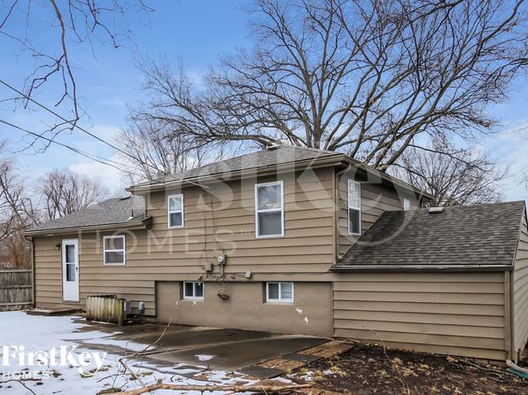 4900 N Sycamore Dr, Kansas City, MO 64119