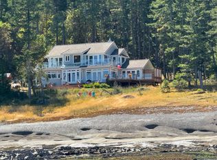 1452 Sticks Allison Rd W, Southern Gulf Islands, BC V0N1P0