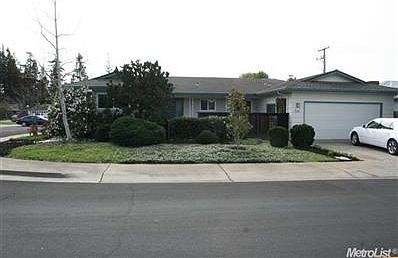 1st image of 800 Maplewood Dr