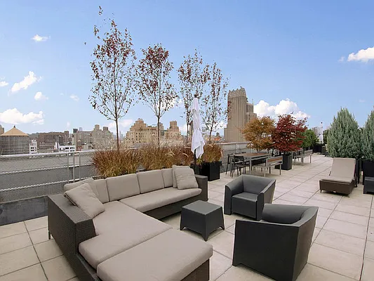 Sold by Sotheby's International Realty | media 42