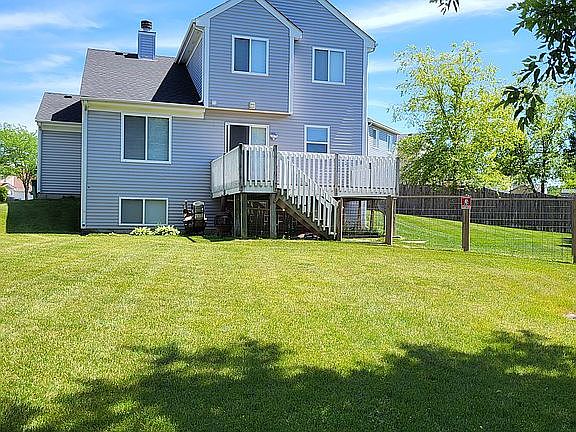 4th image of 2222 N Cheswick Ct
