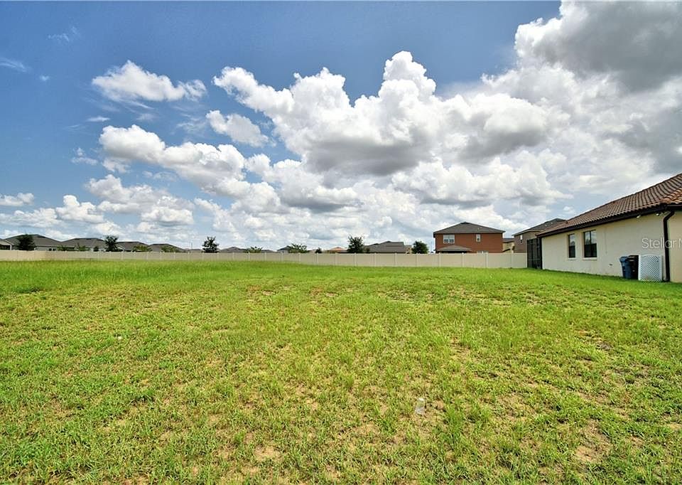 2nd image of 341 Villa Sorrento Cir
