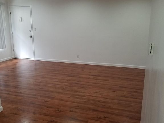 5th image of 1231 N Genesee Ave APT 4