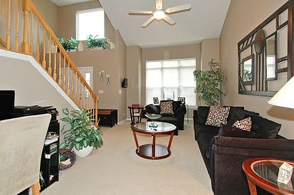 3rd image of 4 Sugar Creek Ct