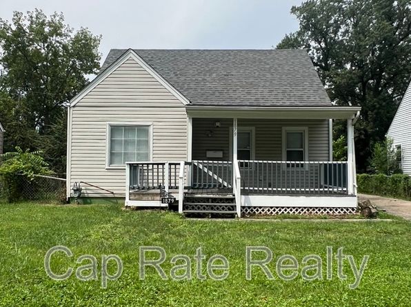 1879 Jermain Dr