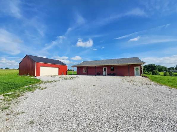 3592 County Road 1450, Moberly, MO 65270