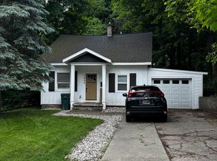 1450 4th St NW, Grand Rapids, MI 49504