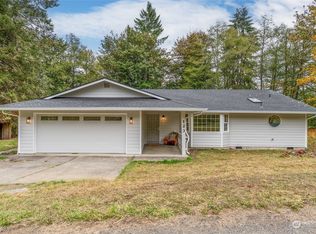 123 Trout Lakes Rd, Castle Rock, WA 98611