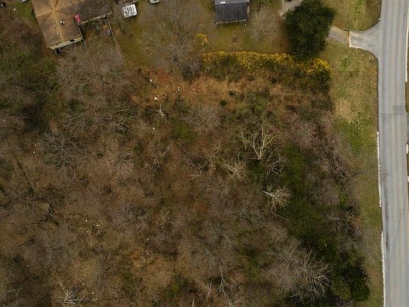 3rd image of 17 Elm Rd