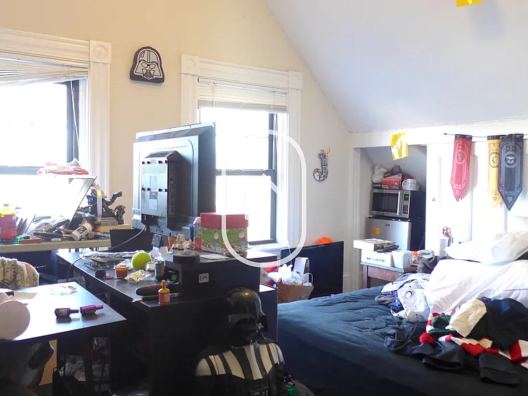 61 Beech Glen St #1 — Photo 15
