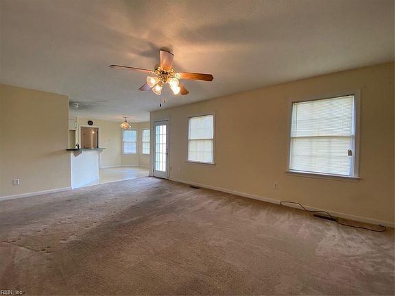 2nd image of 606 Canteberry Ln