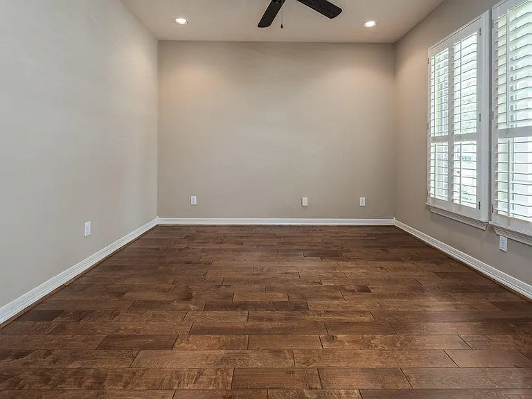 12406 Santiago Cove Ln — Photo 11