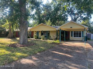 805 Bell Ave, Greenwood, MS 38930