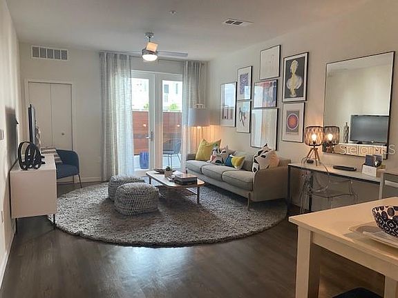 3rd image of 503-2 Chatham Ave