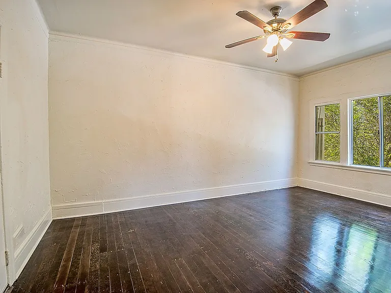 415 S. Westlake Avenue — Photo 3