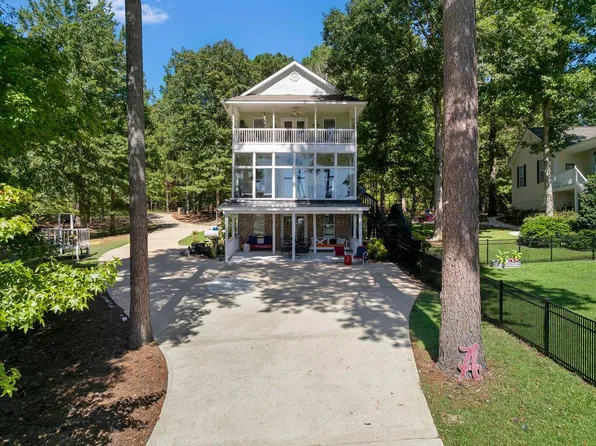343 Bear Branch Pl, Bear, AL 35541
