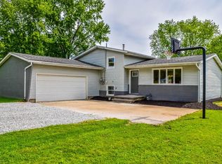 11366 Eleanor Ave NE, Hartville, OH