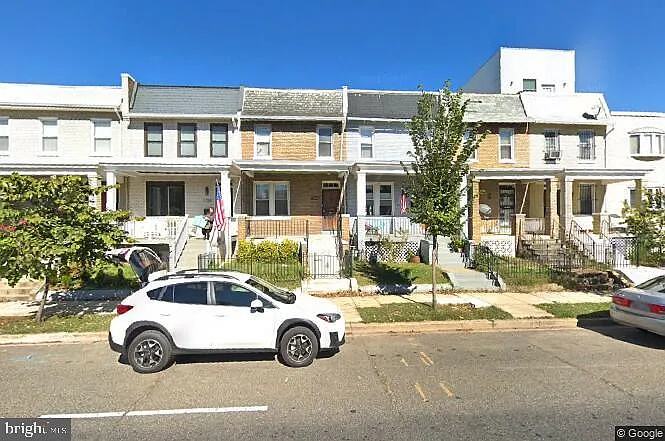 1730 Independence Ave SE photo 1