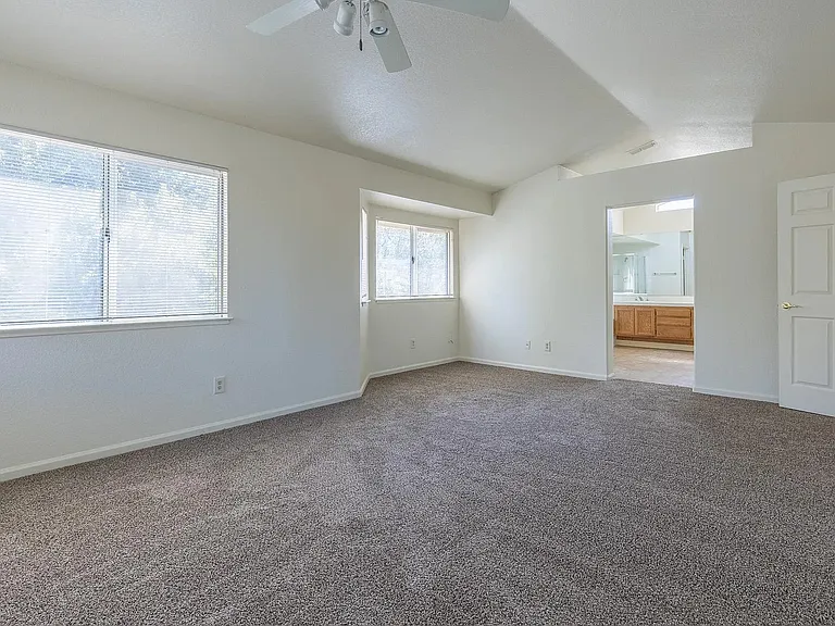 5807 Devon Dr — Photo 10
