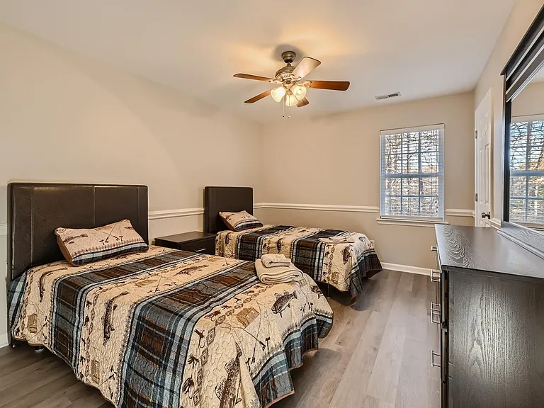 9918 Southampton Commons Dr — Photo 19