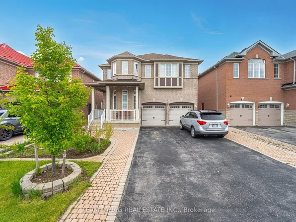 8 Goreridge Cres, Brampton, ON L6P 1P2