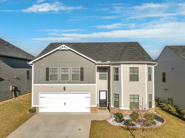 906 Equine Dr, Roebuck, SC 29376