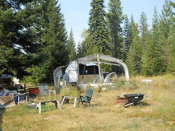 4th image of 861 Vista Dr