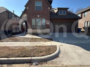 1006 Jamal Dr, Euless, TX 76040