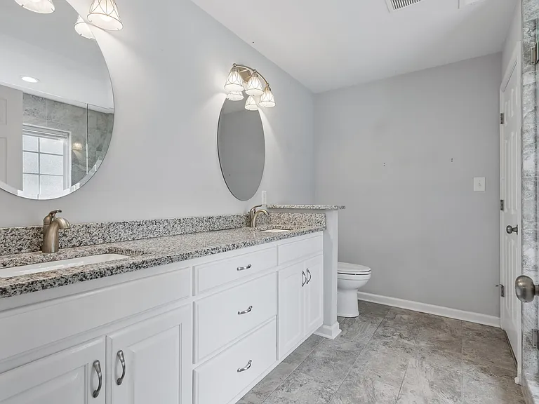 101 Sycamore Ln — Photo 36