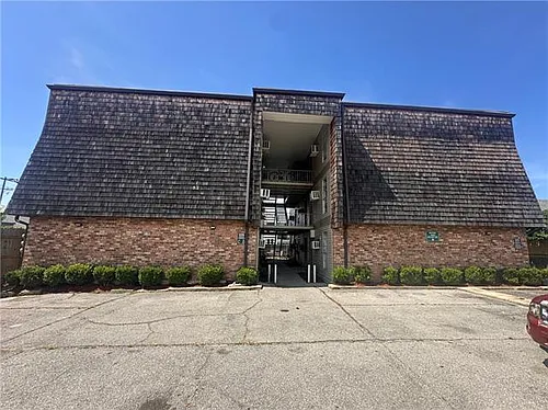 115 W Esplanade Ave #7 Photo 1