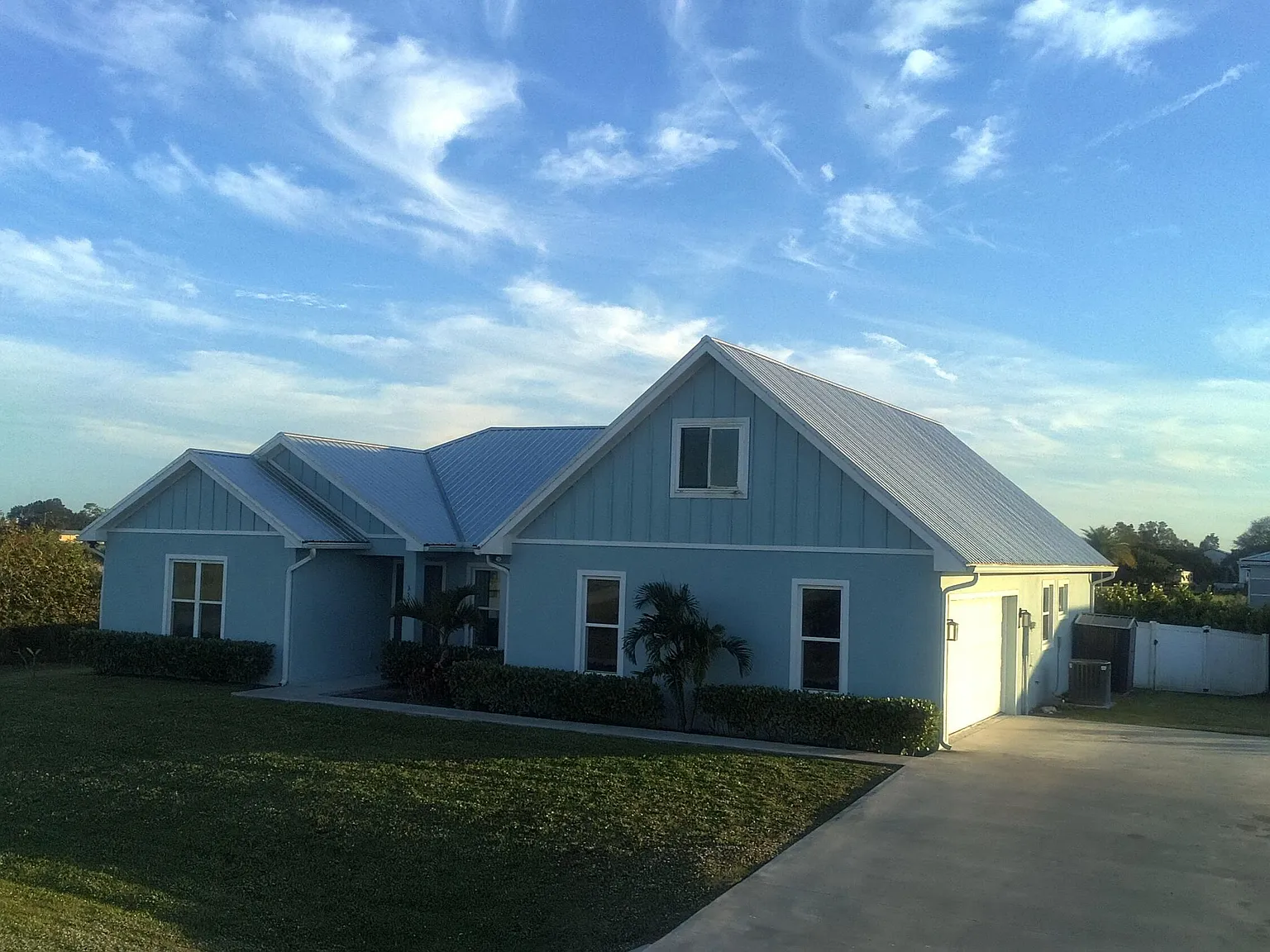 4 bed, 2.0 bath, 2886 sqft, $3,800 — Photo 3