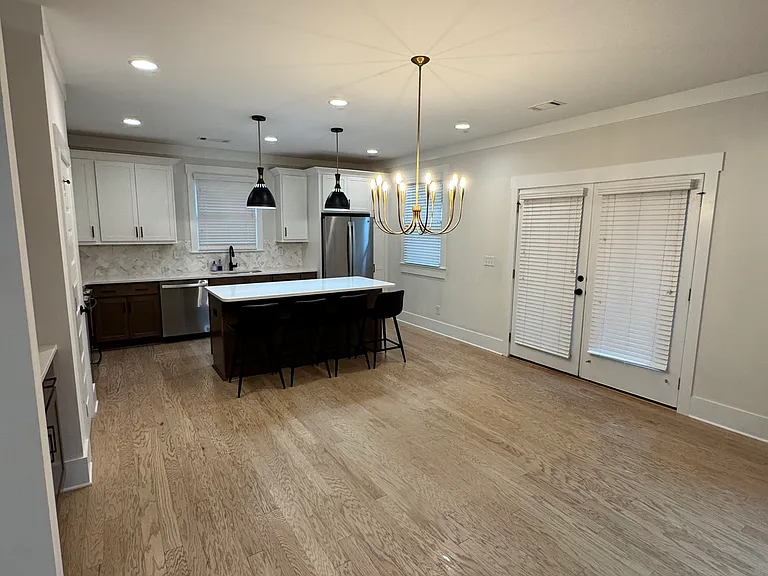 3214 McHenry Ave — Photo 4
